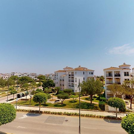 Cozy And Nice Apartment In La Torre Golf Resort Рольдан Экстерьер фото